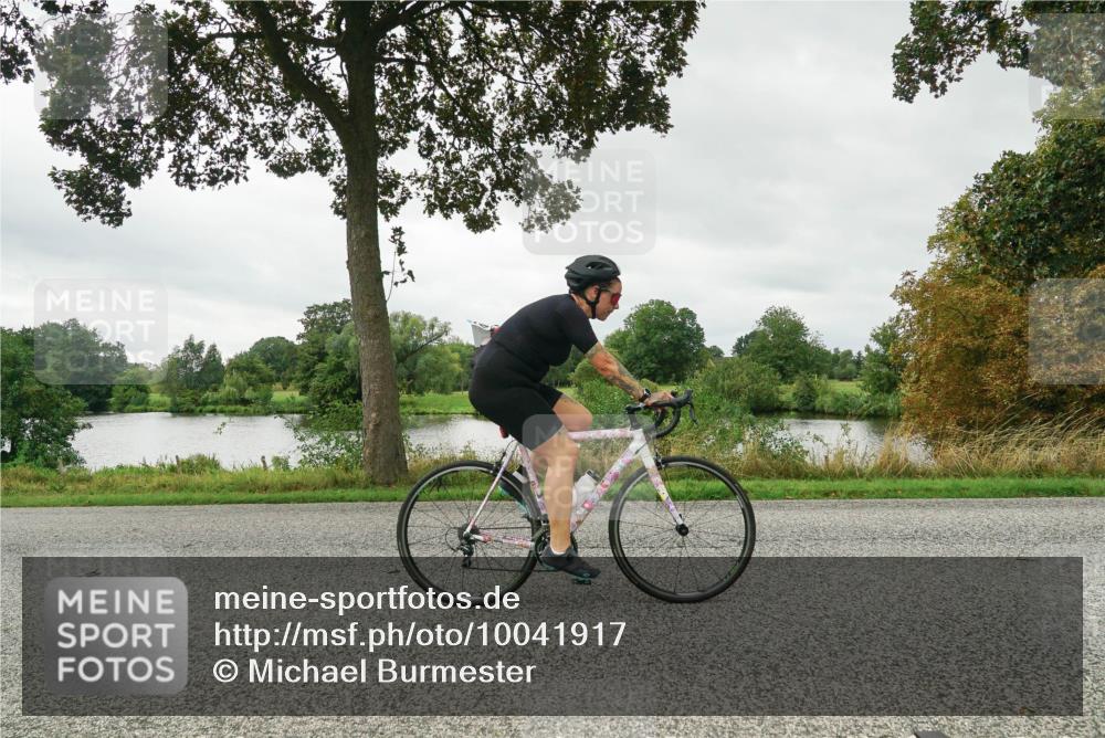 30.08.2026 - Elbe Triathlon Hamburg Michael Burmester http://msf.ph/oto/10041917 30.08.2026 12:00:04 Radfahren 1642 meine-sportfotos.de