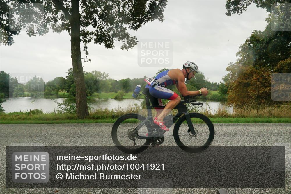30.08.2026 - Elbe Triathlon Hamburg Michael Burmester http://msf.ph/oto/10041921 30.08.2026 08:38:40 Radfahren 203 meine-sportfotos.de