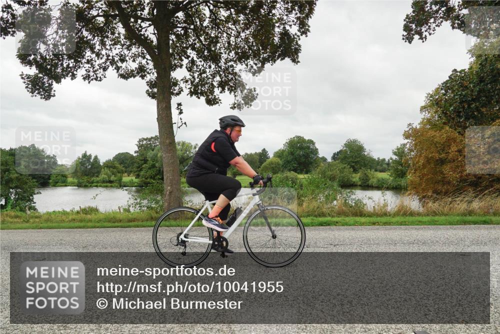 30.08.2026 - Elbe Triathlon Hamburg Michael Burmester http://msf.ph/oto/10041955 30.08.2026 12:08:52 Radfahren 1683 meine-sportfotos.de