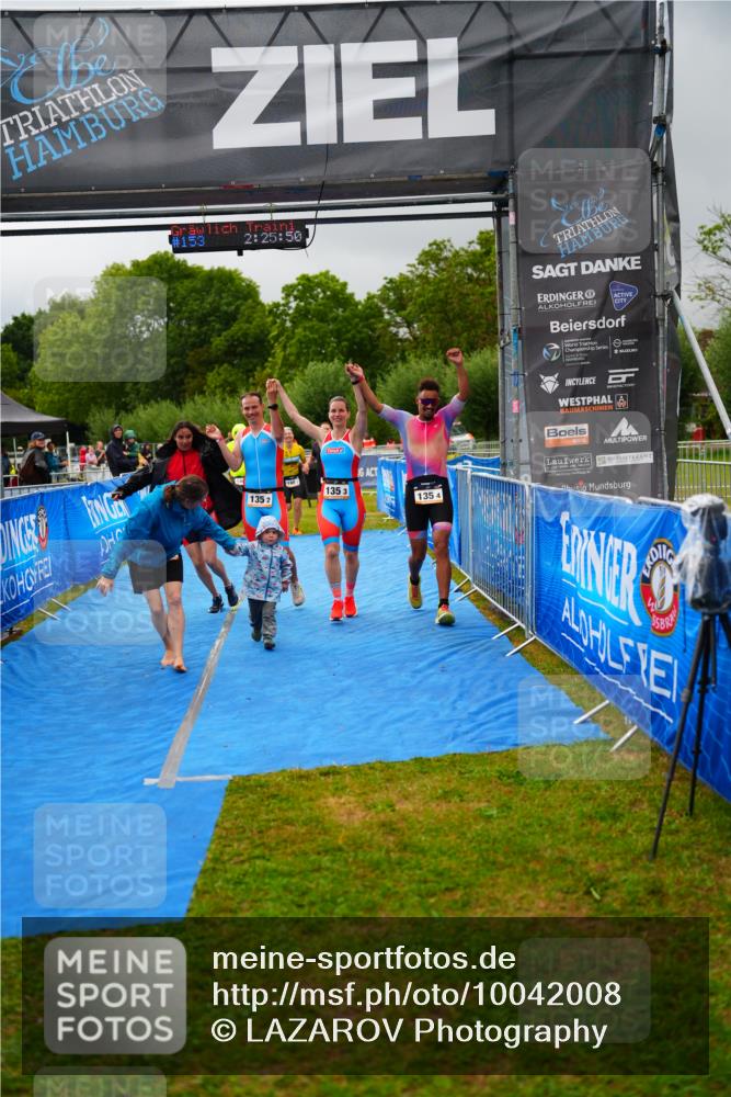 30.08.2026 - Elbe Triathlon Hamburg LAZAROV Photography http://msf.ph/oto/10042008 30.08.2026 16:25:54 Ziel  meine-sportfotos.de