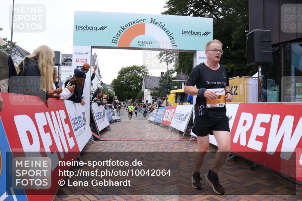 30.08.2026 - Blankeneser Heldenlauf Lena Gebhardt http://msf.ph/oto/10042064 30.08.2026 11:47:33 Ziel 2050 meine-sportfotos.de