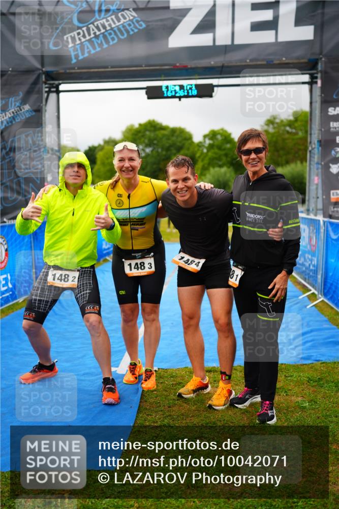 30.08.2026 - Elbe Triathlon Hamburg LAZAROV Photography http://msf.ph/oto/10042071 30.08.2026 16:26:10 Ziel  meine-sportfotos.de
