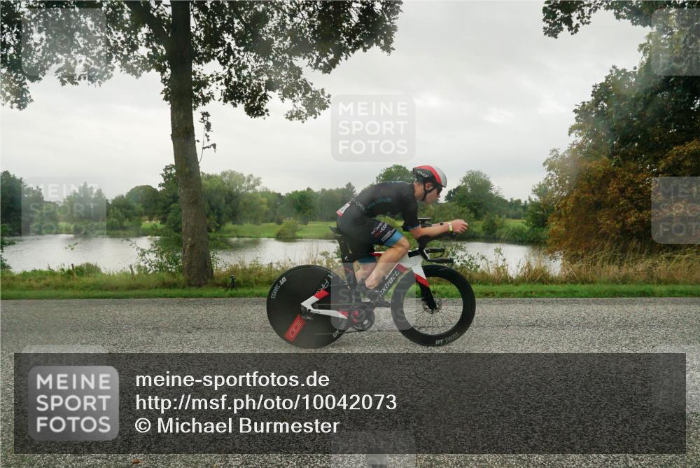 30.08.2026 - Elbe Triathlon Hamburg Michael Burmester http://msf.ph/oto/10042073 30.08.2026 08:39:56 Radfahren 207, 213 meine-sportfotos.de