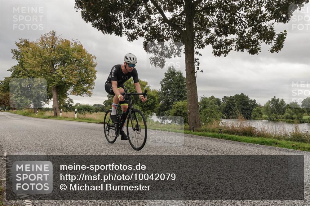 30.08.2026 - Elbe Triathlon Hamburg Michael Burmester http://msf.ph/oto/10042079 30.08.2026 09:12:09 Radfahren 181, 223, 295 meine-sportfotos.de