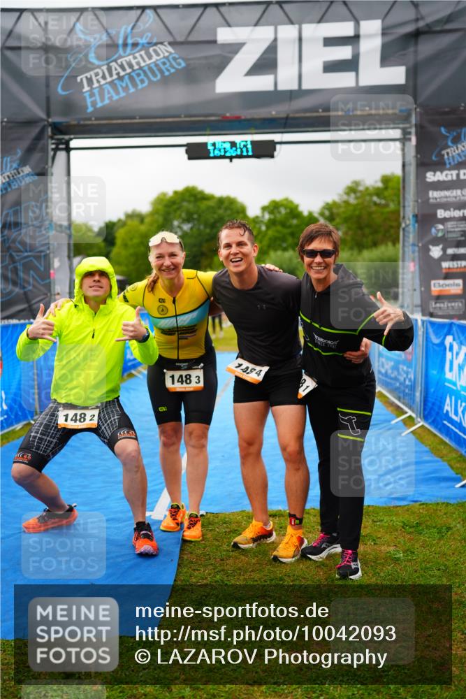 30.08.2026 - Elbe Triathlon Hamburg LAZAROV Photography http://msf.ph/oto/10042093 30.08.2026 16:26:11 Ziel  meine-sportfotos.de