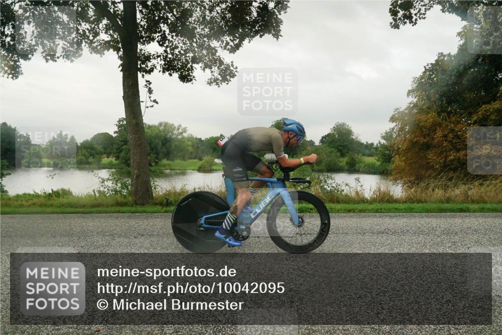 30.08.2026 - Elbe Triathlon Hamburg Michael Burmester http://msf.ph/oto/10042095 30.08.2026 08:40:41 Radfahren 218 meine-sportfotos.de