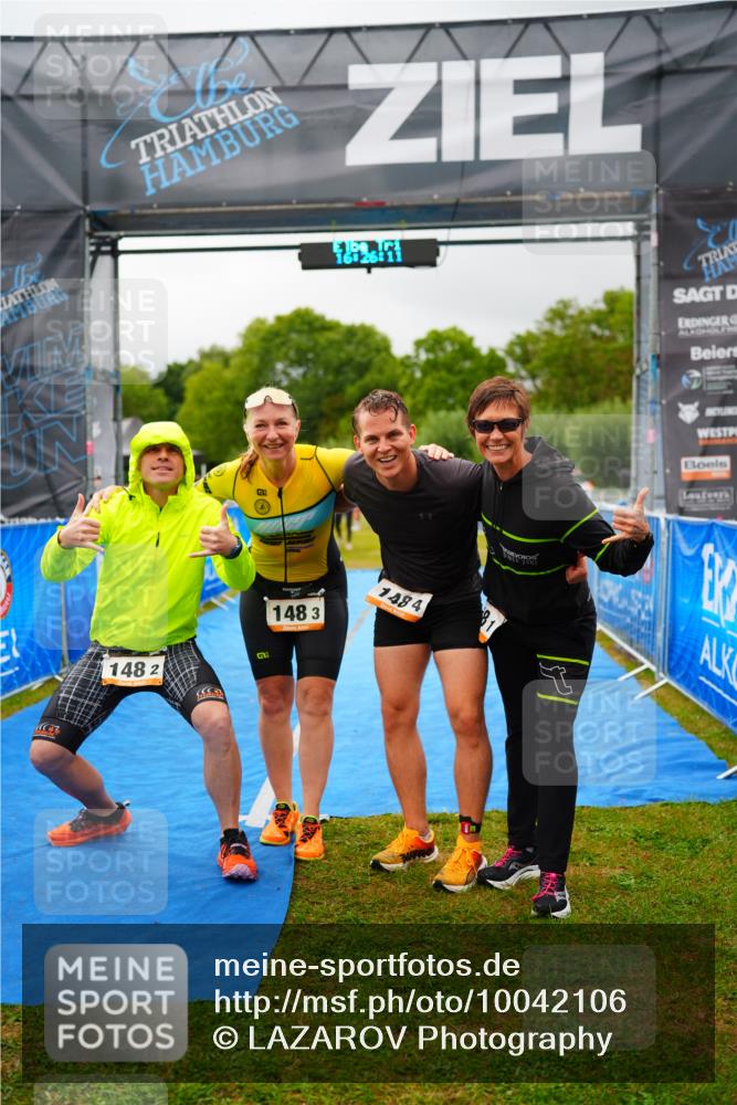 30.08.2026 - Elbe Triathlon Hamburg LAZAROV Photography http://msf.ph/oto/10042106 30.08.2026 16:26:11 Ziel  meine-sportfotos.de
