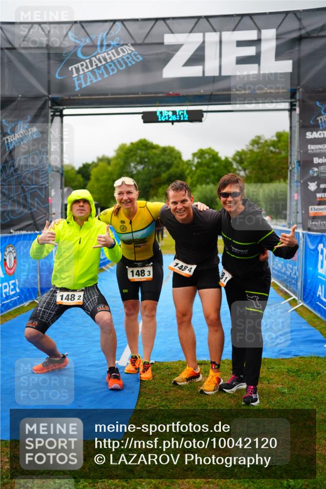 30.08.2026 - Elbe Triathlon Hamburg LAZAROV Photography http://msf.ph/oto/10042120 30.08.2026 16:26:12 Ziel  meine-sportfotos.de