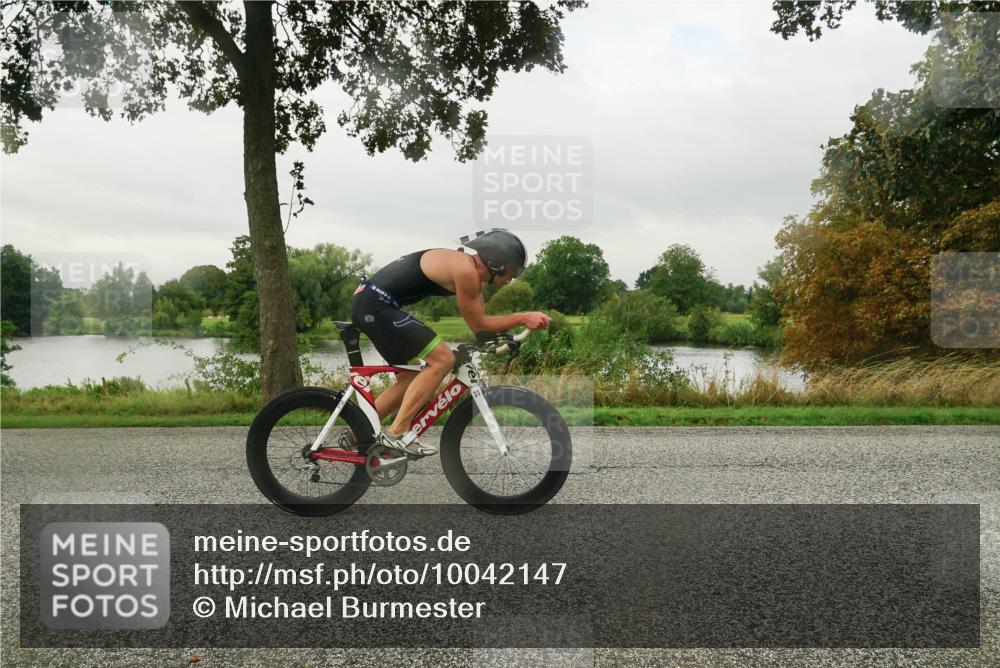 30.08.2026 - Elbe Triathlon Hamburg Michael Burmester http://msf.ph/oto/10042147 30.08.2026 08:42:45 Radfahren 193, 193 meine-sportfotos.de