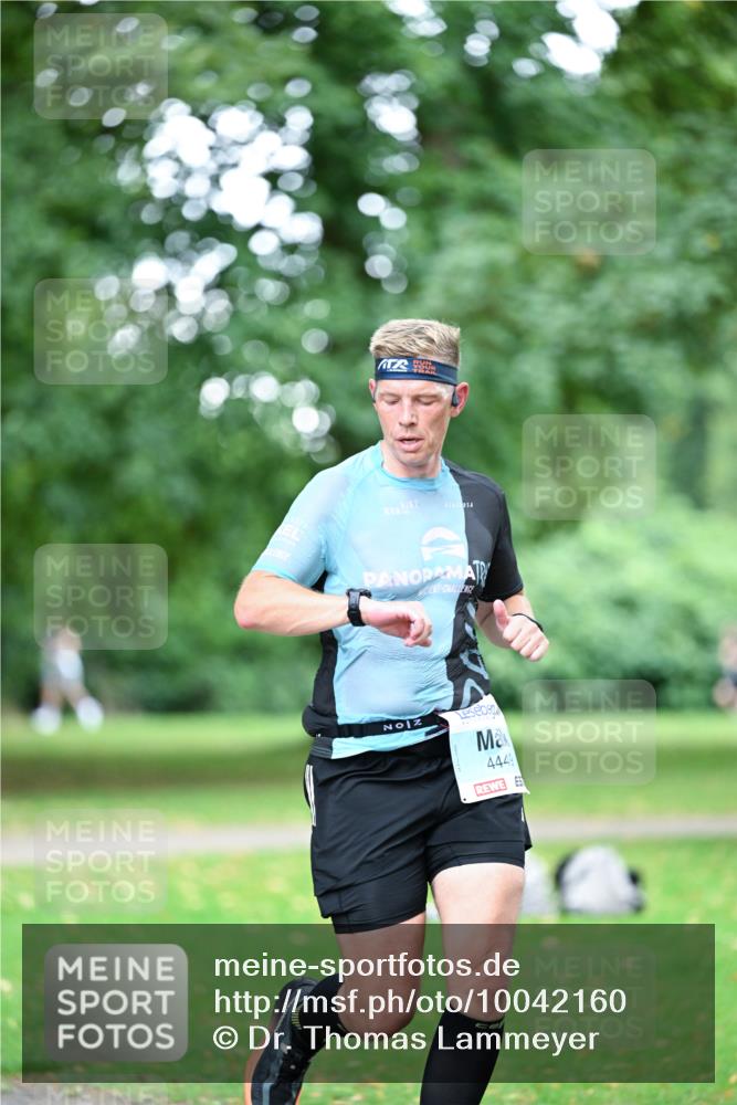 30.08.2026 - Blankeneser Heldenlauf Dr. Thomas Lammeyer http://msf.ph/oto/10042160 30.08.2026 11:17:38 Laufen 4449 meine-sportfotos.de
