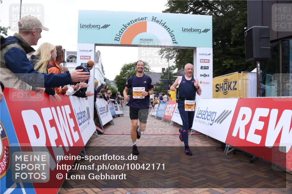 30.08.2026 - Blankeneser Heldenlauf Lena Gebhardt http://msf.ph/oto/10042171 30.08.2026 11:47:41 Ziel 2022, 2023, 2088, 2641, 2710 meine-sportfotos.de