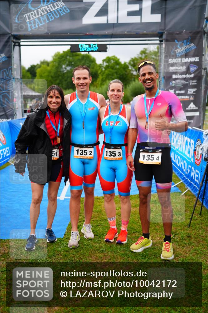 30.08.2026 - Elbe Triathlon Hamburg LAZAROV Photography http://msf.ph/oto/10042172 30.08.2026 16:26:37 Ziel  meine-sportfotos.de