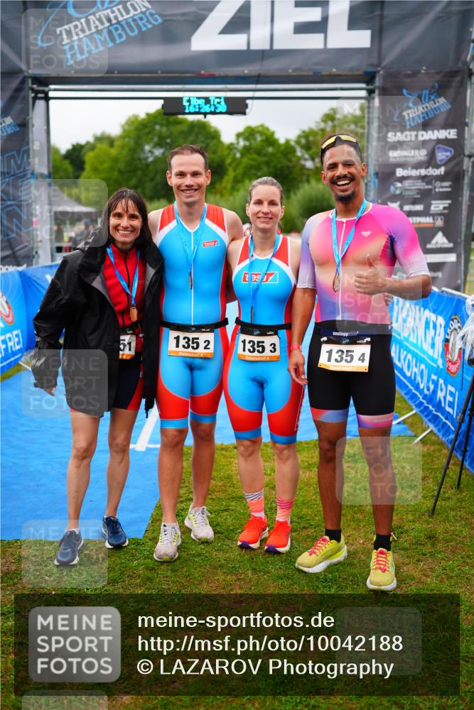 30.08.2026 - Elbe Triathlon Hamburg LAZAROV Photography http://msf.ph/oto/10042188 30.08.2026 16:26:38 Ziel  meine-sportfotos.de