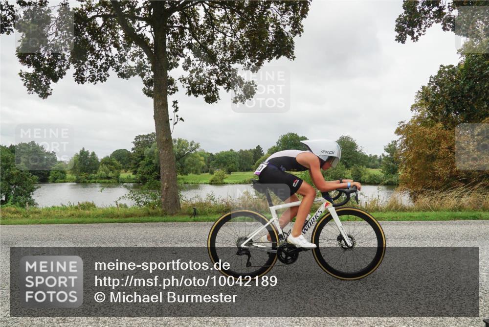 30.08.2026 - Elbe Triathlon Hamburg Michael Burmester http://msf.ph/oto/10042189 30.08.2026 12:27:54 Radfahren 1743, 1747 meine-sportfotos.de