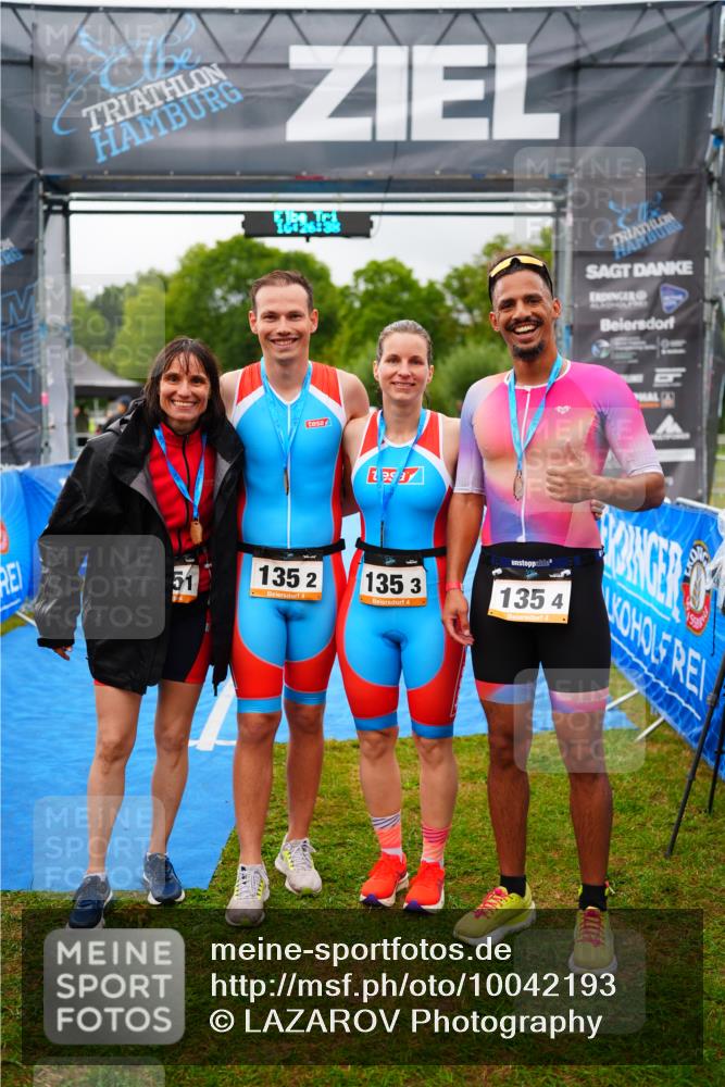 30.08.2026 - Elbe Triathlon Hamburg LAZAROV Photography http://msf.ph/oto/10042193 30.08.2026 16:26:38 Ziel  meine-sportfotos.de