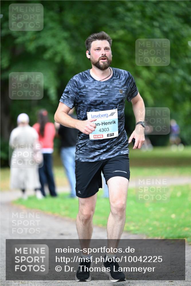 30.08.2026 - Blankeneser Heldenlauf Dr. Thomas Lammeyer http://msf.ph/oto/10042225 30.08.2026 11:17:43 Laufen 4303, 7 meine-sportfotos.de