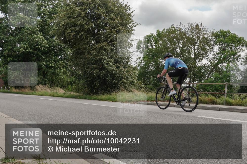 30.08.2026 - Elbe Triathlon Hamburg Michael Burmester http://msf.ph/oto/10042231 30.08.2026 14:43:18 Radfahren 164, 167 meine-sportfotos.de