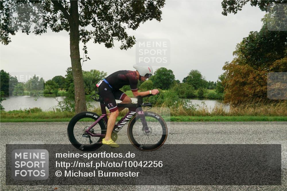 30.08.2026 - Elbe Triathlon Hamburg Michael Burmester http://msf.ph/oto/10042256 30.08.2026 08:46:18 Radfahren 229 meine-sportfotos.de