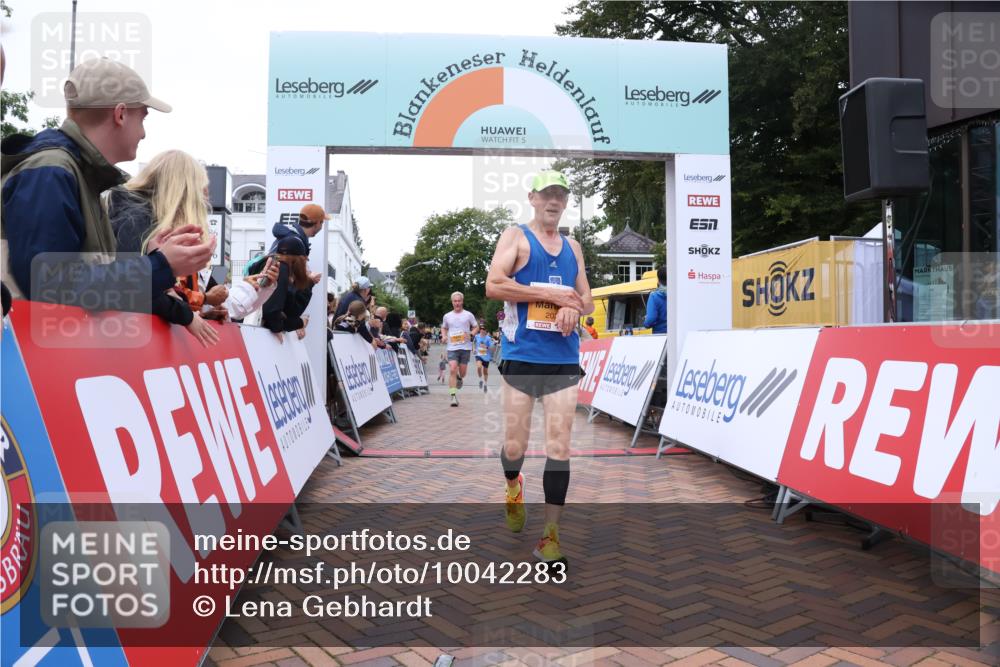 30.08.2026 - Blankeneser Heldenlauf Lena Gebhardt http://msf.ph/oto/10042283 30.08.2026 11:47:47 Ziel 2022, 2023, 2559, 2641, 2710, 2752 meine-sportfotos.de