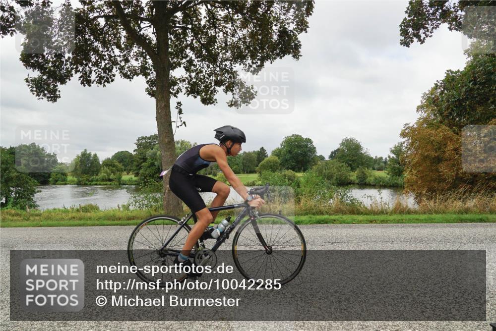 30.08.2026 - Elbe Triathlon Hamburg Michael Burmester http://msf.ph/oto/10042285 30.08.2026 12:30:41 Radfahren 1730 meine-sportfotos.de