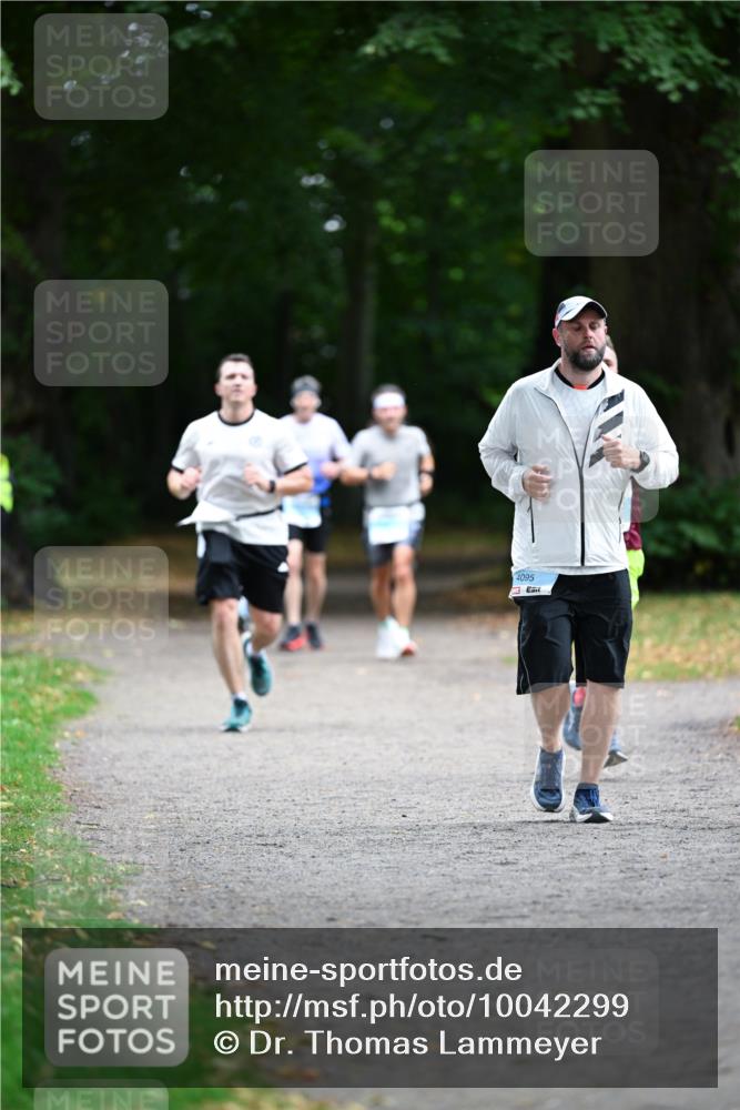 30.08.2026 - Blankeneser Heldenlauf Dr. Thomas Lammeyer http://msf.ph/oto/10042299 30.08.2026 11:17:50 Laufen 4095 meine-sportfotos.de