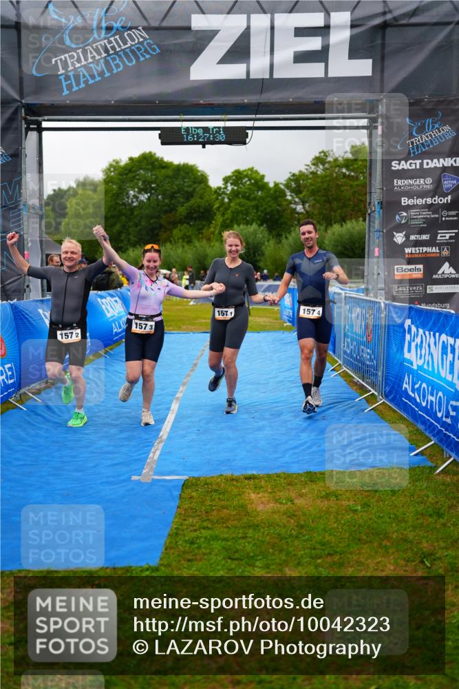 30.08.2026 - Elbe Triathlon Hamburg LAZAROV Photography http://msf.ph/oto/10042323 30.08.2026 16:27:30 Ziel  meine-sportfotos.de