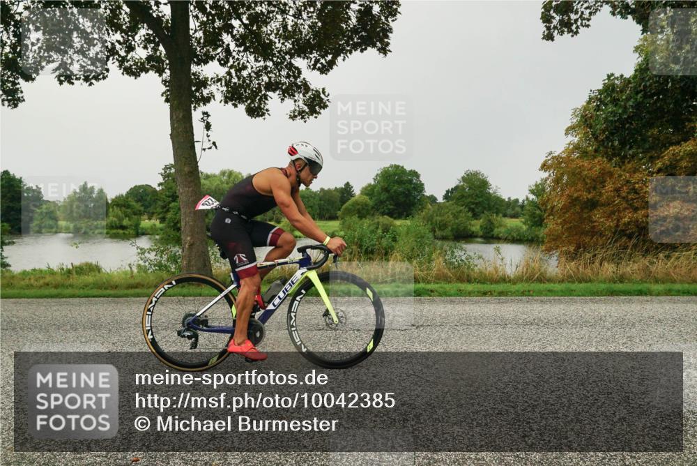 30.08.2026 - Elbe Triathlon Hamburg Michael Burmester http://msf.ph/oto/10042385 30.08.2026 08:49:40 Radfahren 228 meine-sportfotos.de