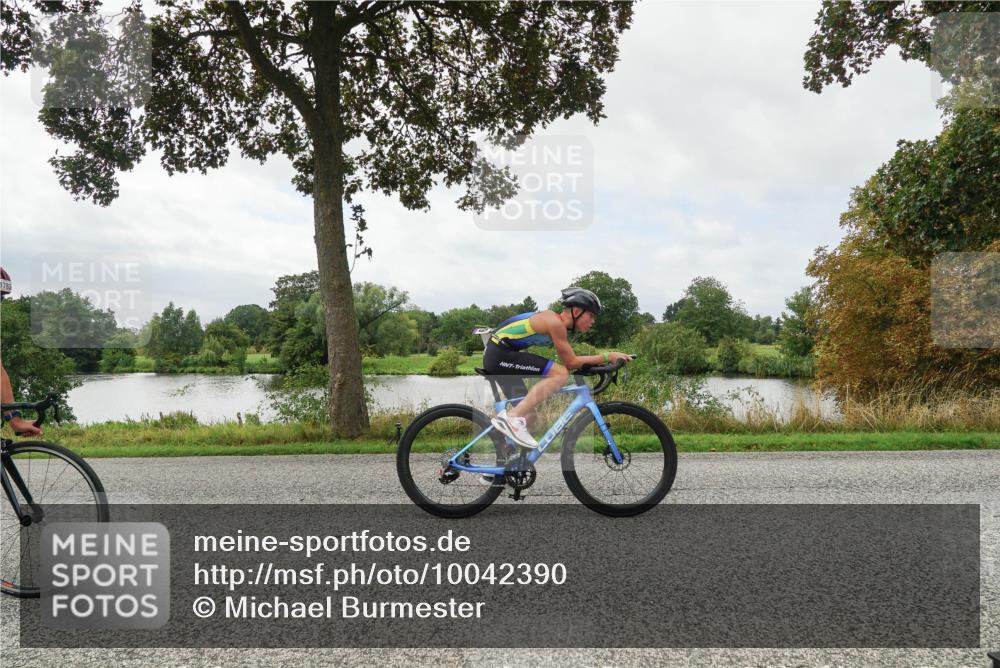 30.08.2026 - Elbe Triathlon Hamburg Michael Burmester http://msf.ph/oto/10042390 30.08.2026 12:41:12 Radfahren 1766, 1779, 1783 meine-sportfotos.de