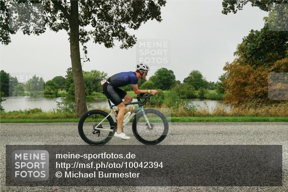 30.08.2026 - Elbe Triathlon Hamburg Michael Burmester http://msf.ph/oto/10042394 30.08.2026 08:49:58 Radfahren 231 meine-sportfotos.de