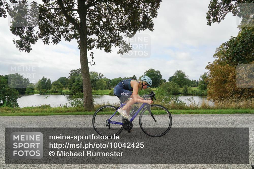 30.08.2026 - Elbe Triathlon Hamburg Michael Burmester http://msf.ph/oto/10042425 30.08.2026 12:41:35 Radfahren 1776, 1817 meine-sportfotos.de