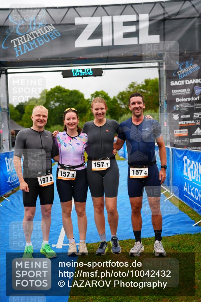 30.08.2026 - Elbe Triathlon Hamburg LAZAROV Photography http://msf.ph/oto/10042432 30.08.2026 16:27:45 Ziel  meine-sportfotos.de