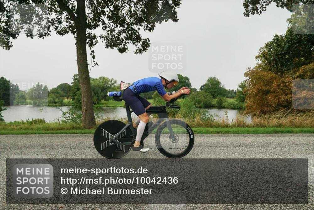 30.08.2026 - Elbe Triathlon Hamburg Michael Burmester http://msf.ph/oto/10042436 30.08.2026 08:50:42 Radfahren 225 meine-sportfotos.de
