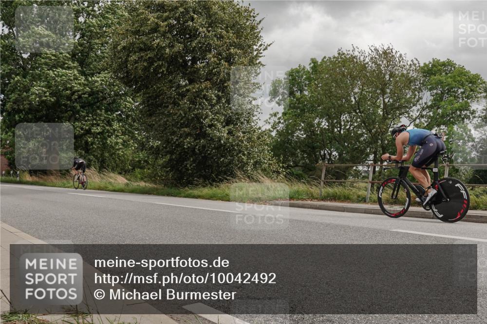 30.08.2026 - Elbe Triathlon Hamburg Michael Burmester http://msf.ph/oto/10042492 30.08.2026 14:47:12 Radfahren  meine-sportfotos.de