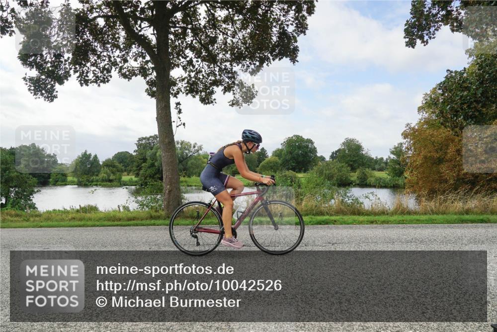 30.08.2026 - Elbe Triathlon Hamburg Michael Burmester http://msf.ph/oto/10042526 30.08.2026 12:43:54 Radfahren 1797, 1820, 1820, 1822 meine-sportfotos.de