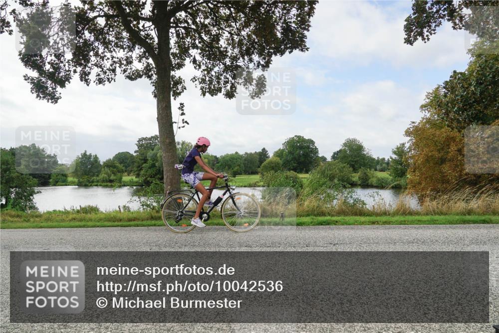 30.08.2026 - Elbe Triathlon Hamburg Michael Burmester http://msf.ph/oto/10042536 30.08.2026 12:44:03 Radfahren 1767 meine-sportfotos.de
