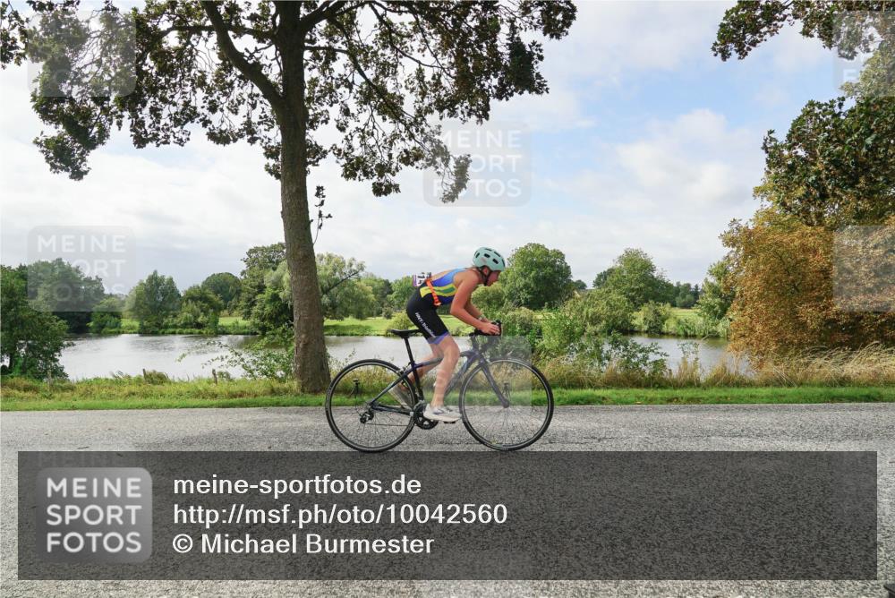 30.08.2026 - Elbe Triathlon Hamburg Michael Burmester http://msf.ph/oto/10042560 30.08.2026 12:44:41 Radfahren 1814 meine-sportfotos.de