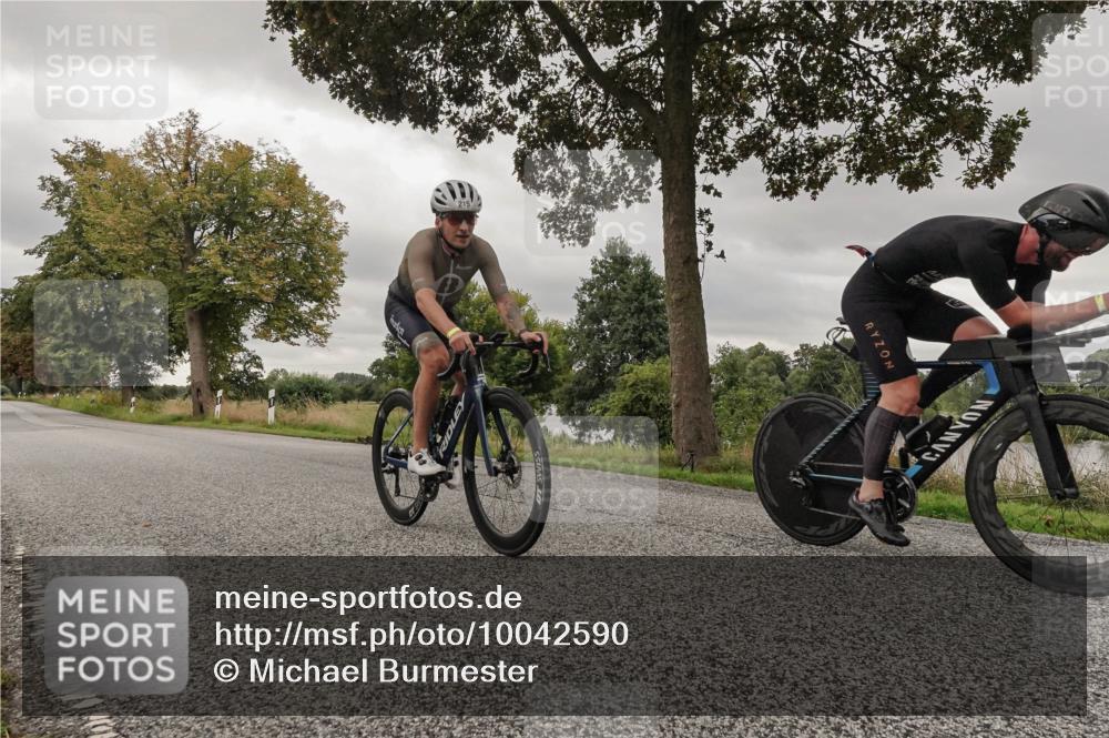 30.08.2026 - Elbe Triathlon Hamburg Michael Burmester http://msf.ph/oto/10042590 30.08.2026 09:14:35 Radfahren 195, 205, 215, 225, 235, 383 meine-sportfotos.de