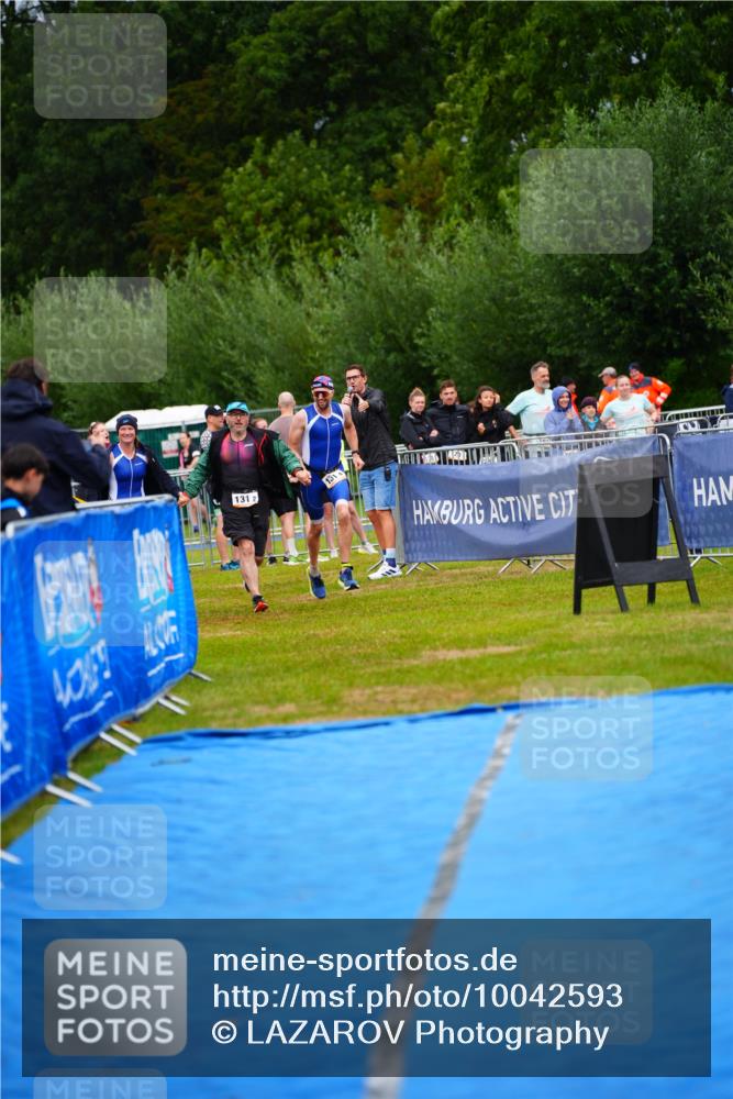 30.08.2026 - Elbe Triathlon Hamburg LAZAROV Photography http://msf.ph/oto/10042593 30.08.2026 16:30:19 Ziel  meine-sportfotos.de