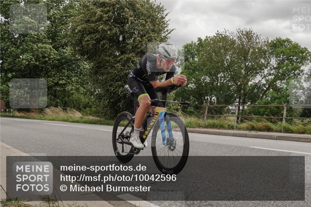30.08.2026 - Elbe Triathlon Hamburg Michael Burmester http://msf.ph/oto/10042596 30.08.2026 14:47:44 Radfahren 129 meine-sportfotos.de