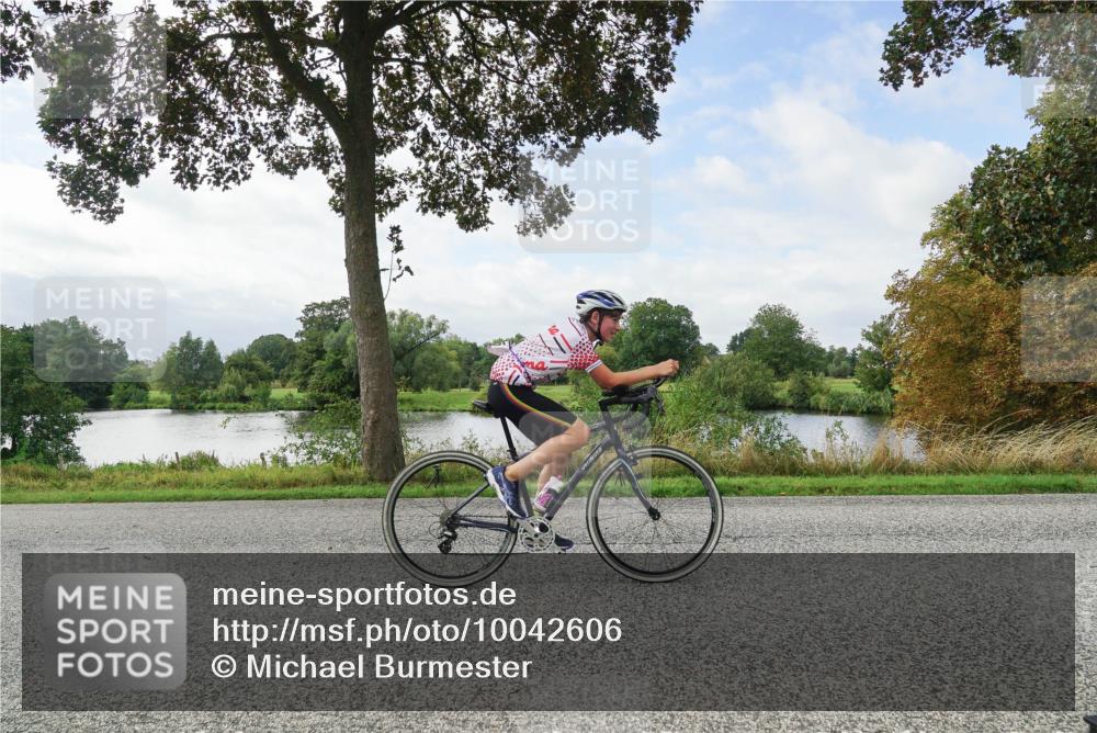 30.08.2026 - Elbe Triathlon Hamburg Michael Burmester http://msf.ph/oto/10042606 30.08.2026 12:45:38 Radfahren 1805 meine-sportfotos.de