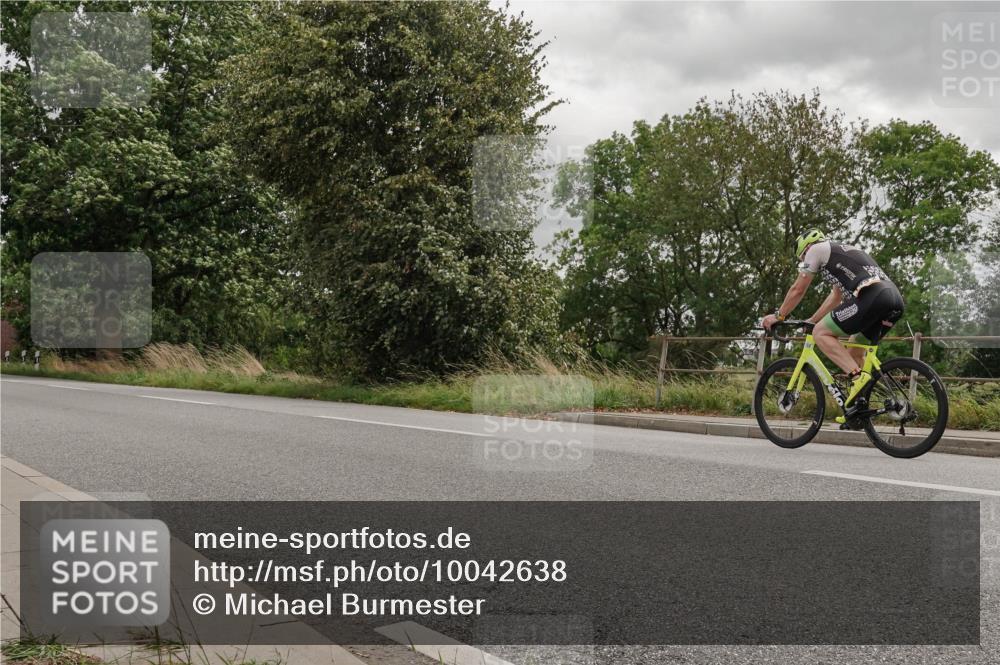 30.08.2026 - Elbe Triathlon Hamburg Michael Burmester http://msf.ph/oto/10042638 30.08.2026 14:48:01 Radfahren 131 meine-sportfotos.de