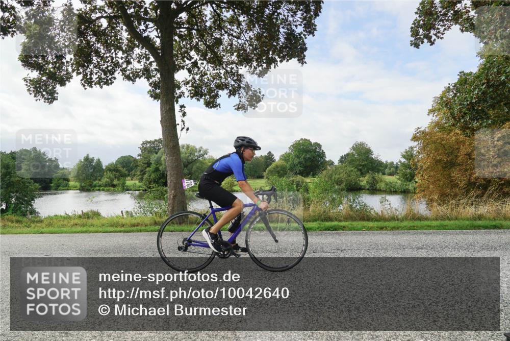 30.08.2026 - Elbe Triathlon Hamburg Michael Burmester http://msf.ph/oto/10042640 30.08.2026 12:47:37 Radfahren 1777, 1782 meine-sportfotos.de