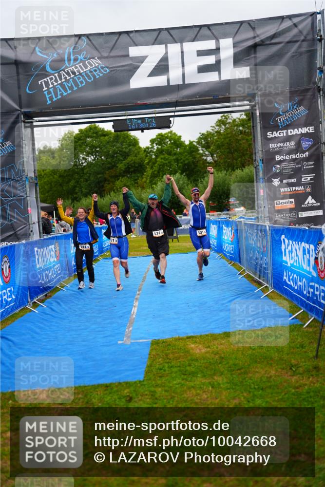 30.08.2026 - Elbe Triathlon Hamburg LAZAROV Photography http://msf.ph/oto/10042668 30.08.2026 16:30:25 Ziel  meine-sportfotos.de