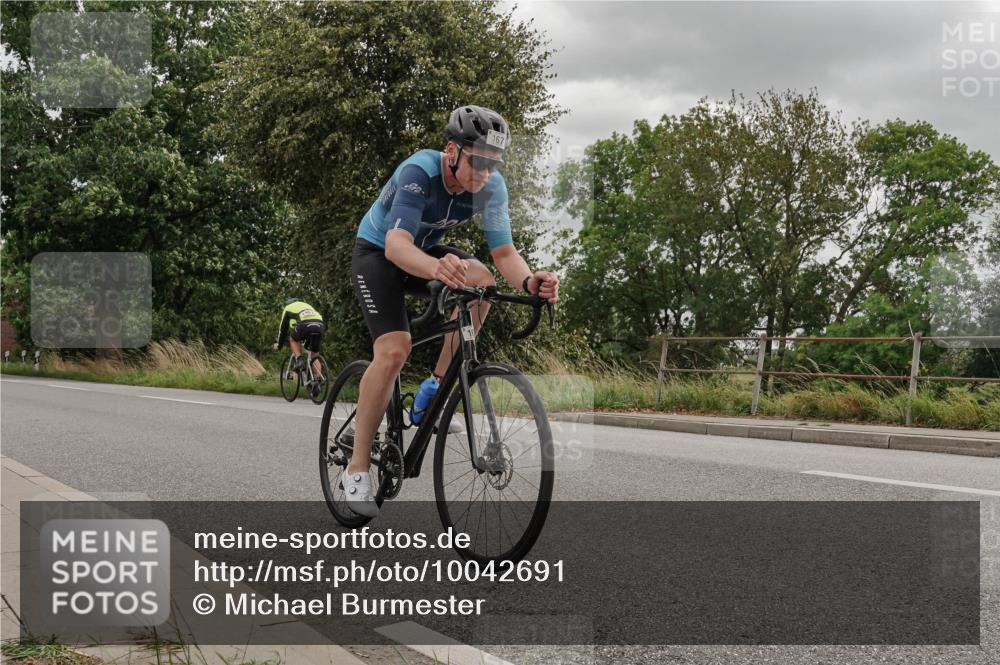 30.08.2026 - Elbe Triathlon Hamburg Michael Burmester http://msf.ph/oto/10042691 30.08.2026 14:48:34 Radfahren  meine-sportfotos.de