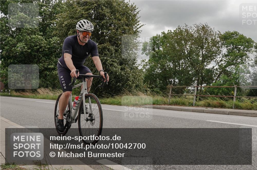 30.08.2026 - Elbe Triathlon Hamburg Michael Burmester http://msf.ph/oto/10042700 30.08.2026 14:48:48 Radfahren 140, 154 meine-sportfotos.de