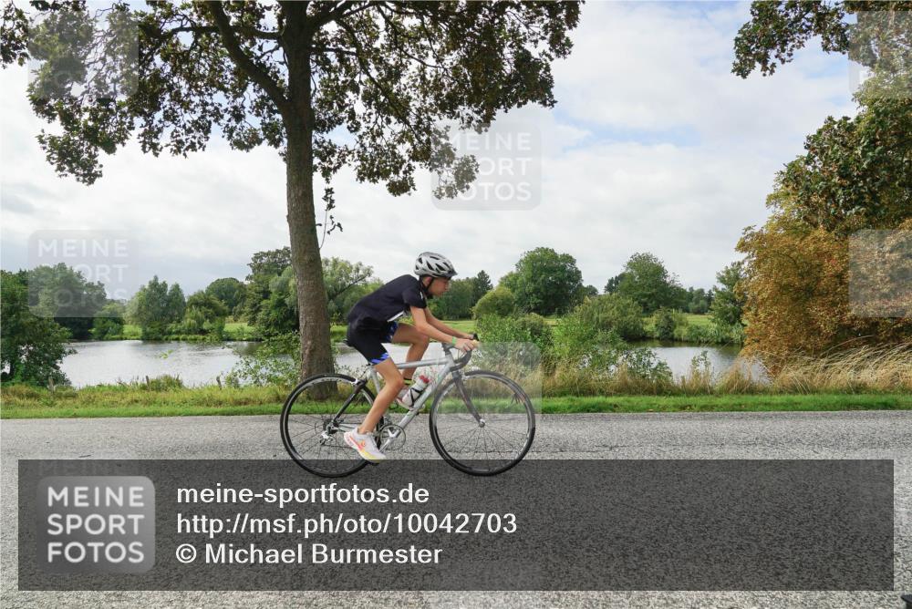 30.08.2026 - Elbe Triathlon Hamburg Michael Burmester http://msf.ph/oto/10042703 30.08.2026 12:49:30 Radfahren 1784 meine-sportfotos.de