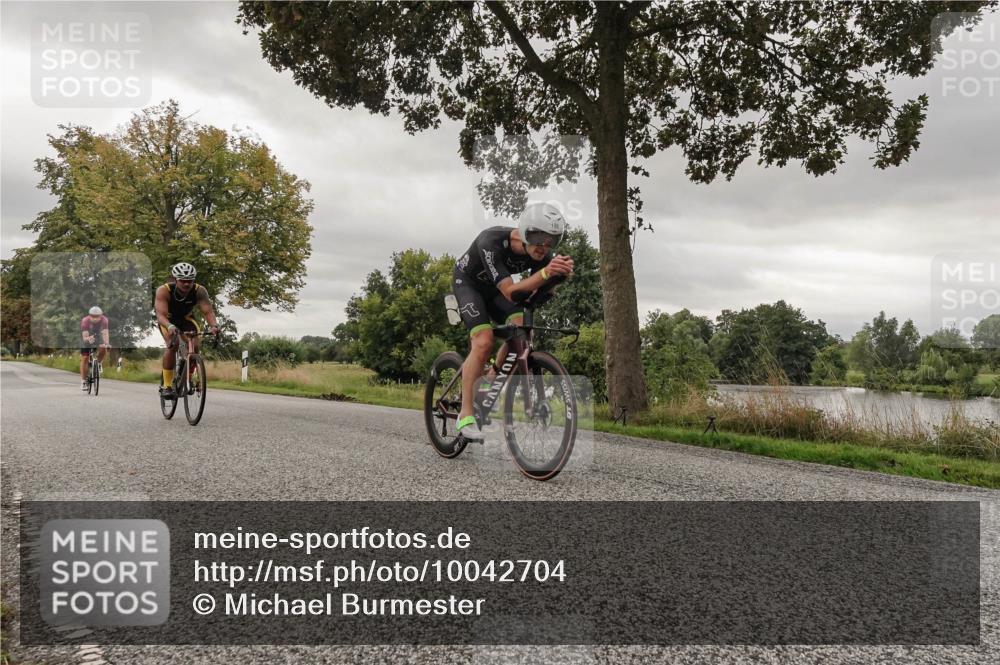 30.08.2026 - Elbe Triathlon Hamburg Michael Burmester http://msf.ph/oto/10042704 30.08.2026 09:15:00 Radfahren 180, 186, 194, 302, 493 meine-sportfotos.de