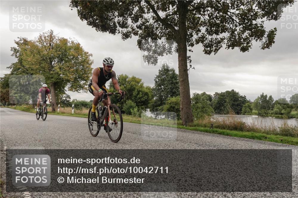 30.08.2026 - Elbe Triathlon Hamburg Michael Burmester http://msf.ph/oto/10042711 30.08.2026 09:15:00 Radfahren 180, 186, 194, 302, 493 meine-sportfotos.de