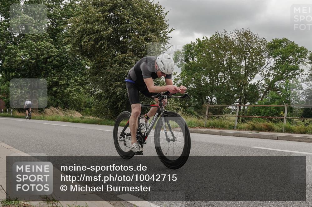 30.08.2026 - Elbe Triathlon Hamburg Michael Burmester http://msf.ph/oto/10042715 30.08.2026 14:48:52 Radfahren 154 meine-sportfotos.de