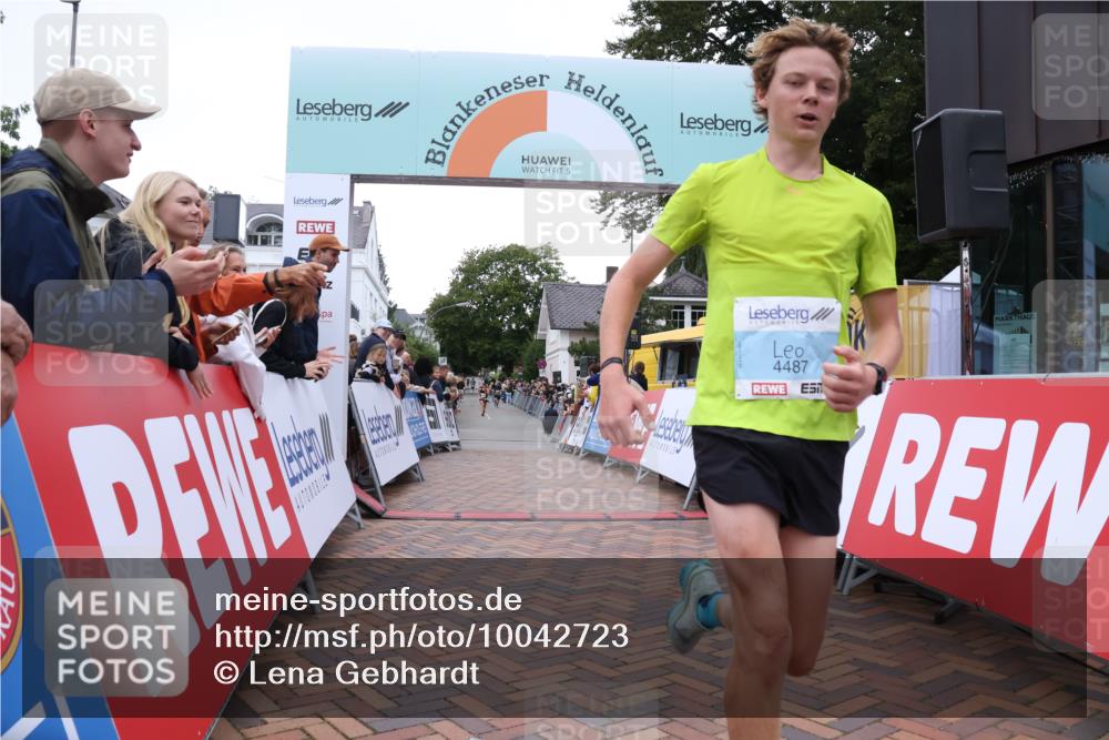30.08.2026 - Blankeneser Heldenlauf Lena Gebhardt http://msf.ph/oto/10042723 30.08.2026 11:48:12 Ziel 2526, 2832, 4487 meine-sportfotos.de